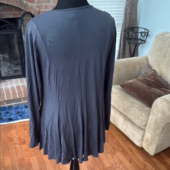 Comfy USA Blue Flutter Sleeve Pleated Blouse - Picture 3 of 4